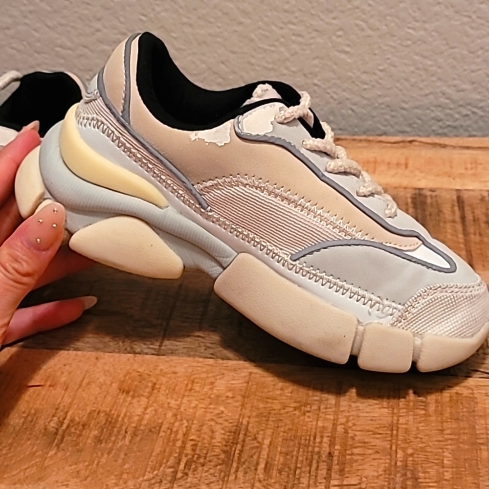 👟👟 - Picture 5 of 8